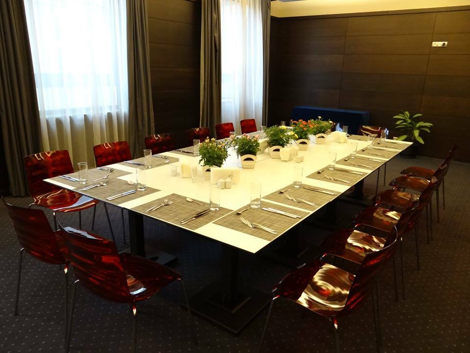 Hotel Rosslyn Park 4*
